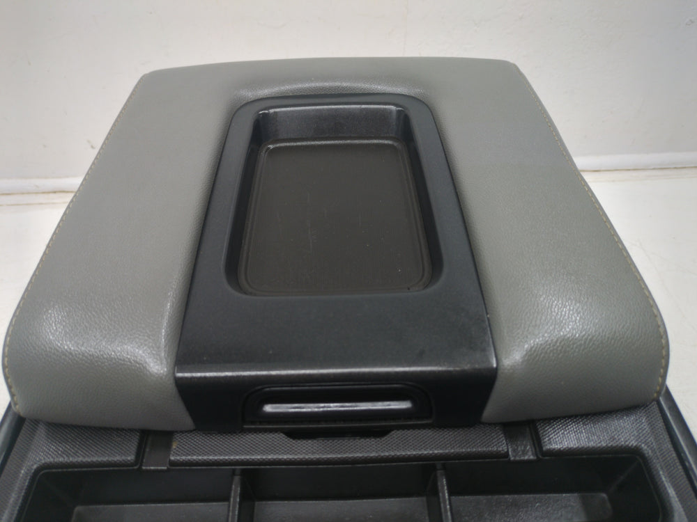 2014 - 2018 Chevy Silverado GMC Sierra Jump Seat, Gray Cloth w/ Storage #1017 | Picture # 13 | OEM Seats