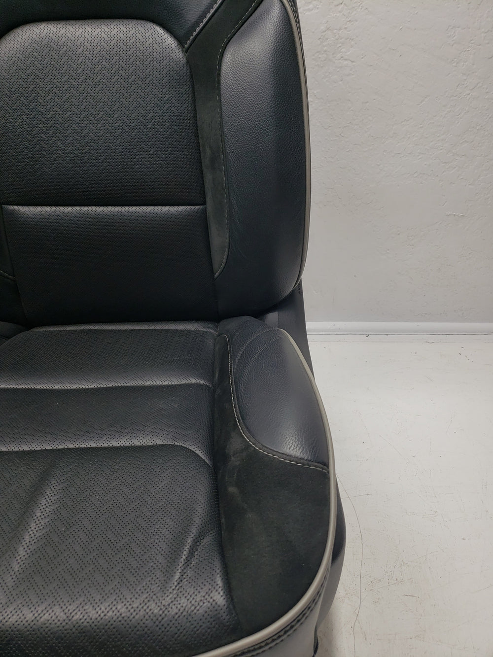 2019 - 2024 Dodge Ram Laramie Front Seats, Black Leather Suede, 1500 DT #1753 | Picture # 10 | OEM Seats