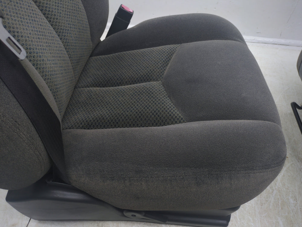 1999 - 2006 Chevy Silverado GMC Sierra Seats, Dark Gray Cloth, Manual #1757 | Picture # 9 | OEM Seats